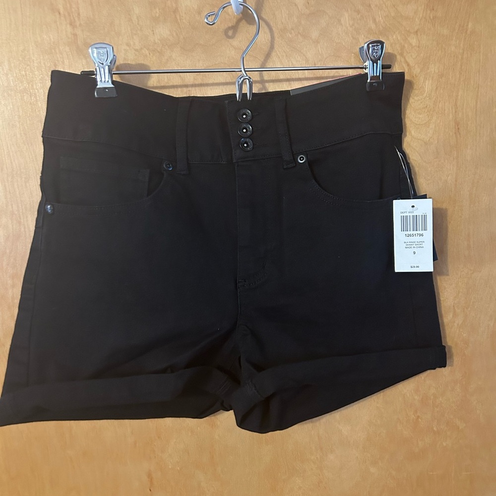 Hot Topic super skinny shorts NWT